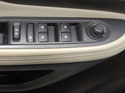 Used 2018 Buick Encore Preferred FWD image 27