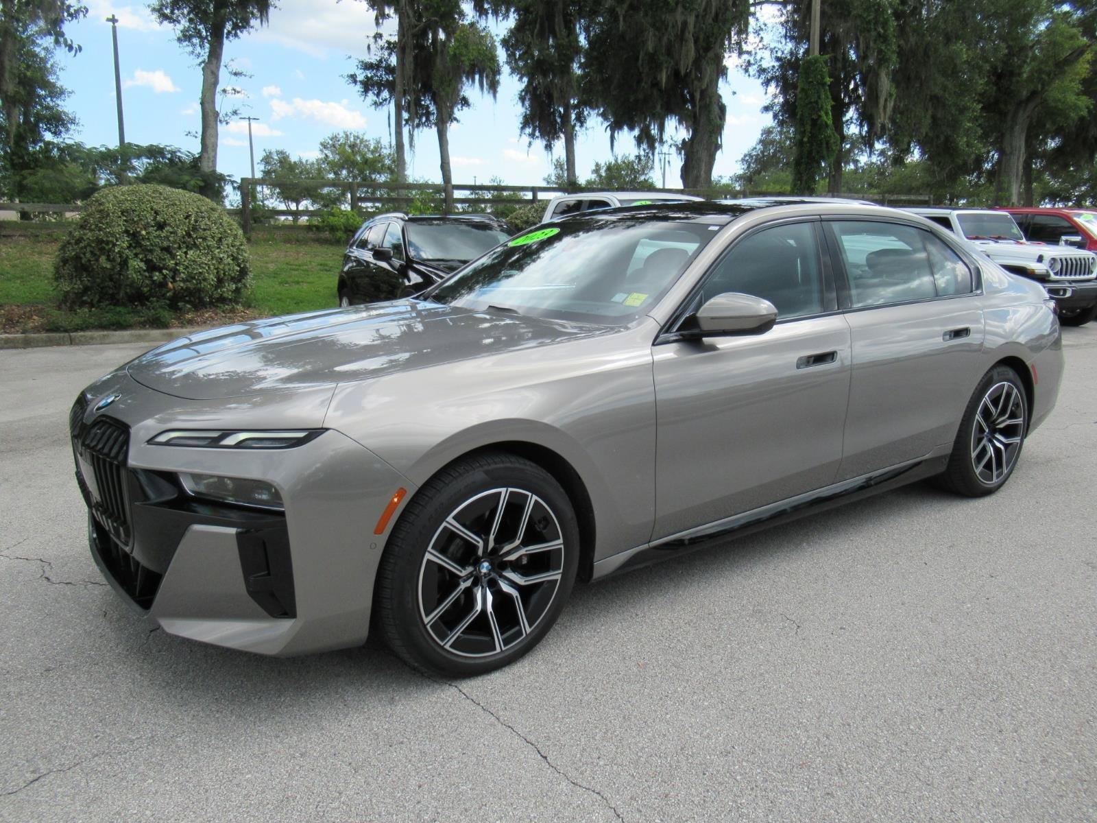 Used 2023 BMW 740i RWD image 4