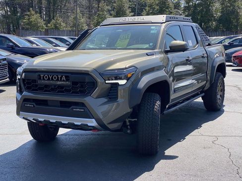New 2025 Toyota Tacoma Trailhunter image 11
