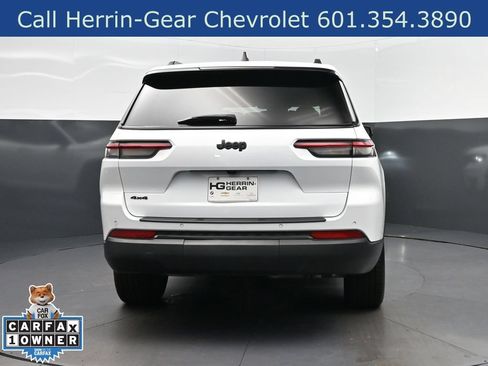 Used 2025 Jeep Grand Cherokee L Altitude AWD/4WD image 6