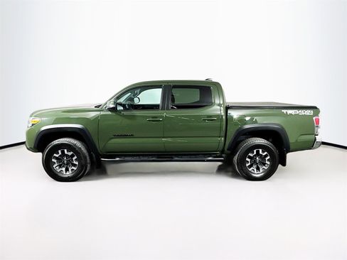 Used 2021 Toyota Tacoma TRD Off-Road image 4