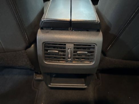 Used 2023 Nissan Rogue S AWD/4WD image 34