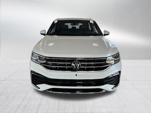 Used 2022 Volkswagen Tiguan SEL R-Line AWD/4WD image 2