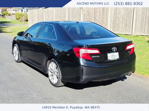 Used 2012 Toyota Camry SE image 3