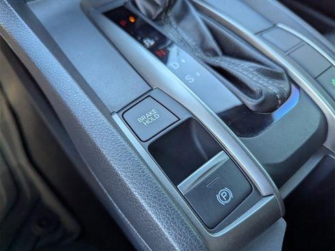 Used 2020 Honda Civic Sport image 31