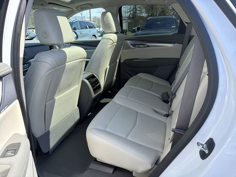 Used 2024 Cadillac XT5 Premium Luxury image 13