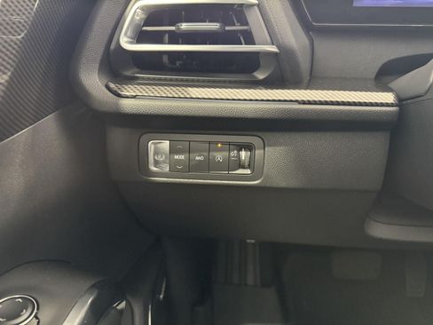 Used 2025 Chevrolet Traverse High Country w/ LPO, Floor Liner Package AWD/4WD image 20
