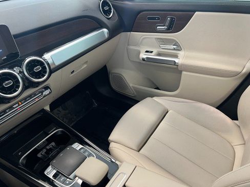 Used 2020 Mercedes-Benz GLB 250 4MATIC image 22