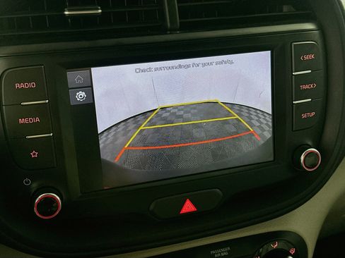 Used 2022 Kia Soul LX FWD image 21