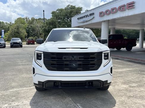 Used 2024 GMC Sierra 1500 Pro w/ Graphite Edition AWD/4WD image 2