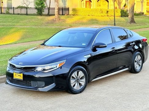 Used 2017 Kia Optima Premium image 8