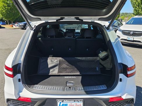 Used 2025 Genesis GV70 3.5T Sport w/ Sport Advanced Package image 17