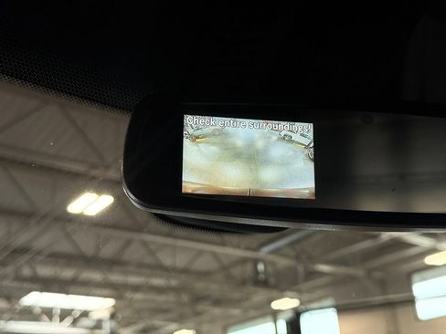Used 2025 Mercedes-Benz Sprinter 2500 image 16