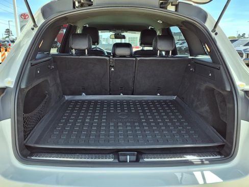 Used 2018 Mercedes-Benz GLC 300 image 8