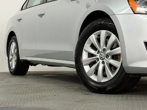 Used 2015 Volkswagen Passat 1.8T Limited Edition FWD image 16