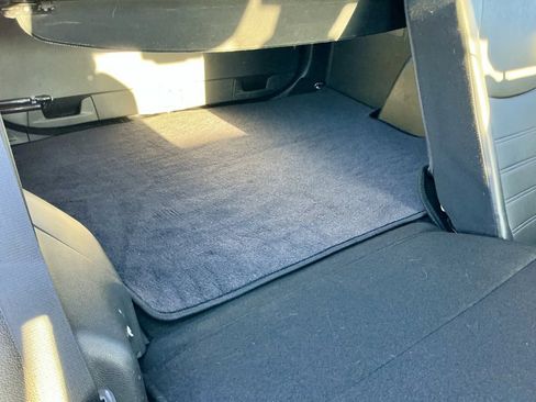 Used 2022 Toyota RAV4 XLE Premium image 26