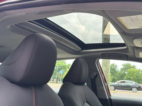 Used 2020 Toyota Camry LE w/ Sunroof Package FWD image 11