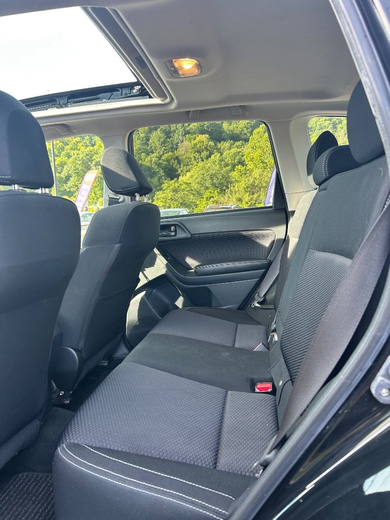 Used 2017 Subaru Forester 2.5i Premium w/ All-Weather Package AWD/4WD image 6