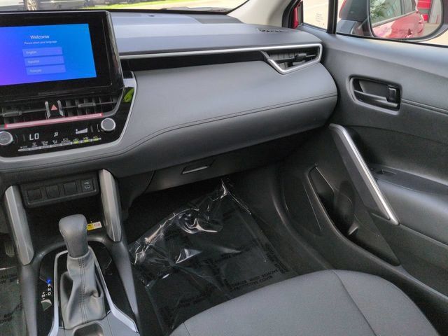Certified 2023 Toyota Corolla Cross LE FWD image 17