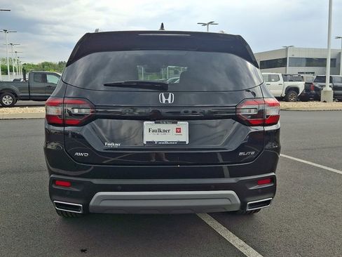Used 2023 Honda Pilot Elite image 5