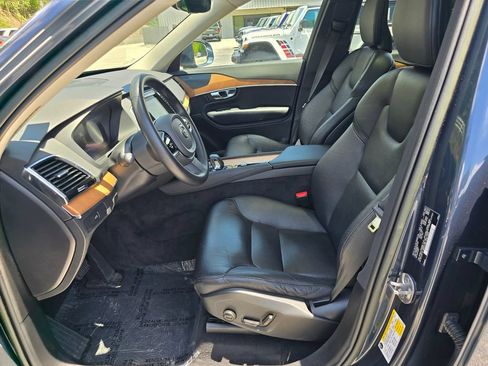 Used 2023 Volvo XC90 B6 Plus w/ Protection Package Premier AWD/4WD image 8