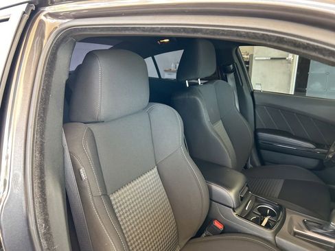 Used 2023 Dodge Charger R/T w/ Blacktop Package image 21