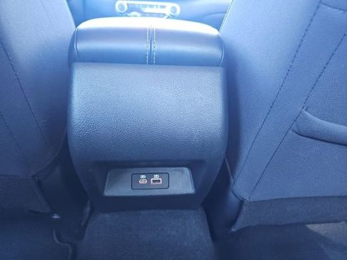 Used 2022 Nissan Altima 2.5 SV image 12