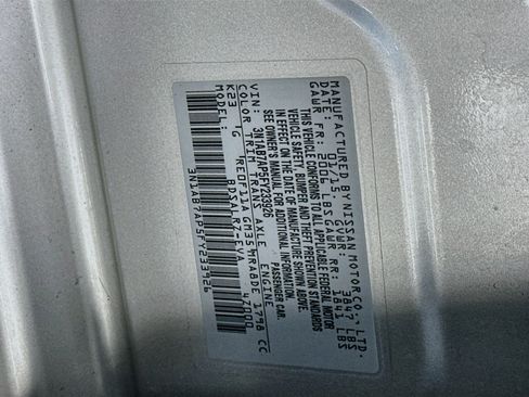 Used 2015 Nissan Sentra SR FWD image 12