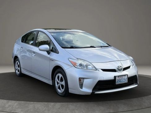 Used 2013 Toyota Prius Three w/ Solar Roof Pkg FWD image 3