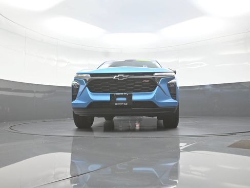 Used 2025 Chevrolet Trax RS w/ Sunroof Package FWD image 10