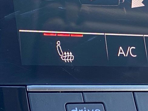 Used 2023 Audi Q7 3.0T Premium w/ Convenience Package image 15