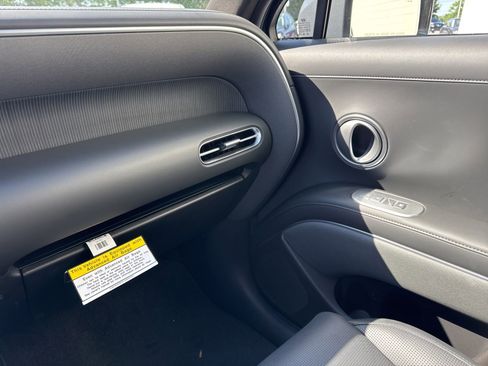Used 2026 Hyundai Palisade Calligraphy FWD image 33