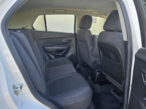 Used 2016 Chevrolet Trax LS FWD image 21