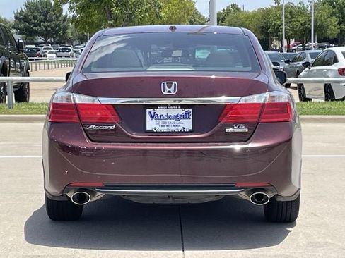 Used 2014 Honda Accord Touring image 5