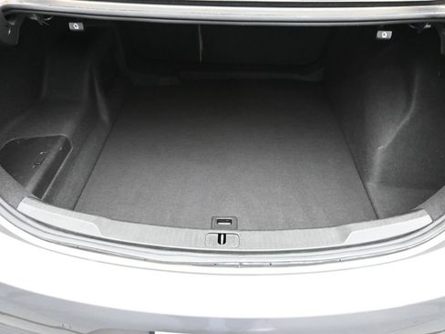 Used 2017 Buick LaCrosse Preferred FWD image 11