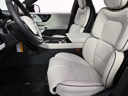New 2026 Lincoln Aviator Black Label image 13