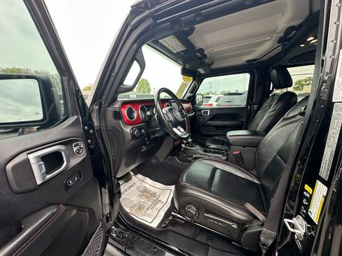Used 2023 Jeep Gladiator Rubicon w/ LED Lighting Group AWD/4WD image 9