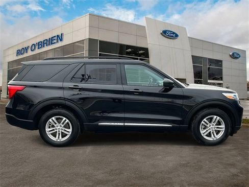 Certified 2023 Ford Explorer XLT image 6