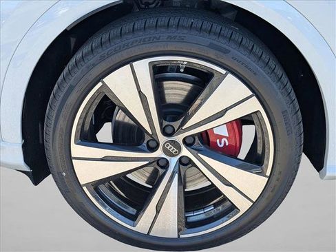 New 2025 Audi SQ5 Premium Plus image 9