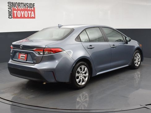 Used 2025 Toyota Corolla LE FWD image 4