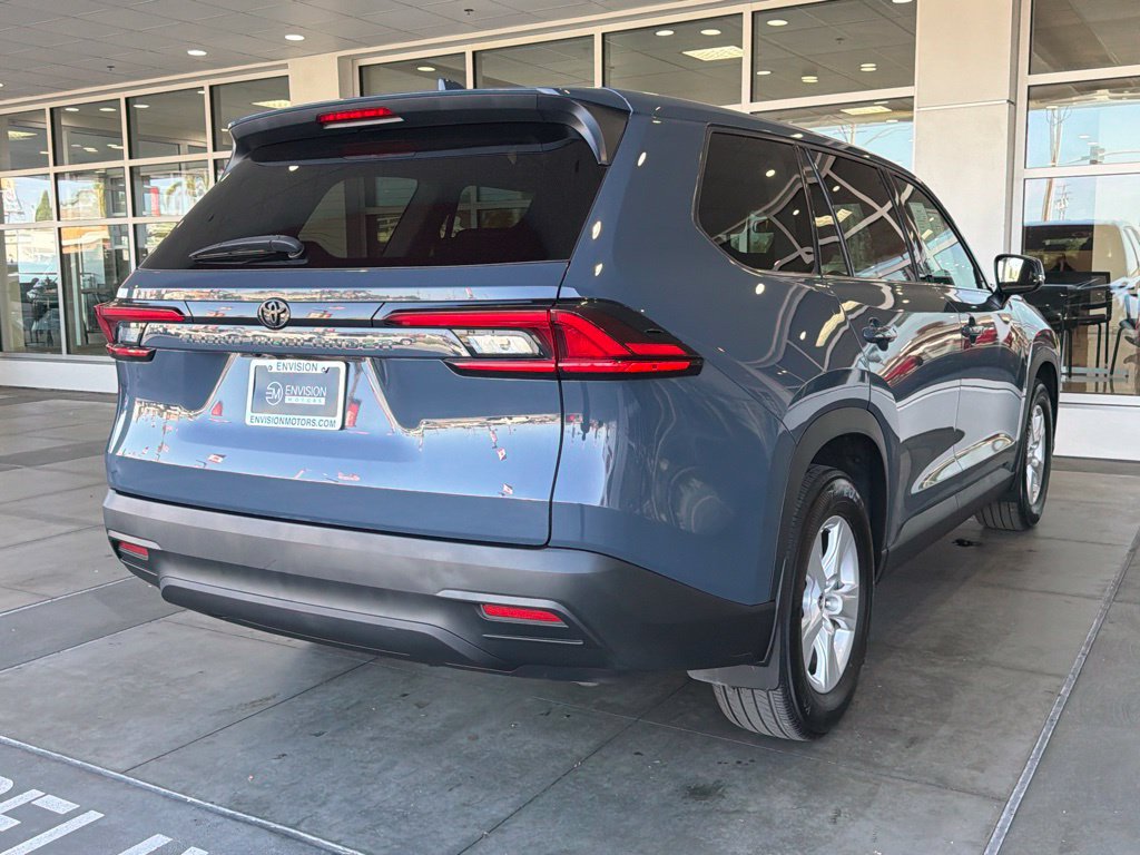 Certified 2025 Toyota Grand Highlander FWD image 14