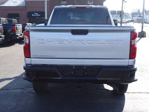 Used 2022 Chevrolet Silverado 2500 W/T w/ WT Convenience Package image 9