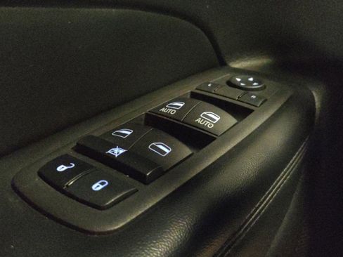 Used 2022 Jeep Grand Cherokee Laredo X AWD/4WD image 27
