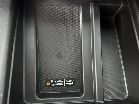 Used 2019 GMC Sierra 1500 AT4 w/ AT4 Premium Package AWD/4WD image 25