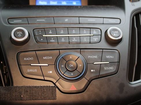 Used 2018 Ford Focus SE image 20