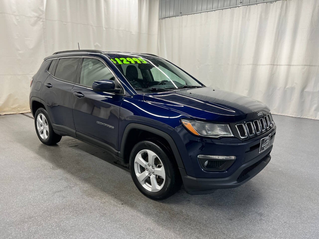 Used 2019 Jeep Compass Latitude w/ Popular Equipment Group AWD/4WD image 3