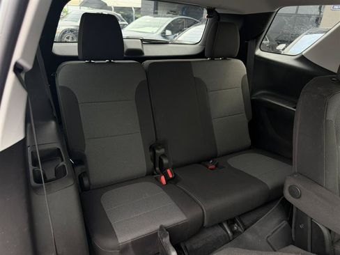 Used 2018 Chevrolet Traverse LT FWD image 37