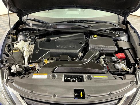 Used 2018 Nissan Altima 2.5 SR FWD image 29