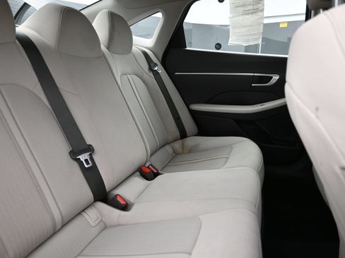 Certified 2023 Hyundai Sonata SE w/ Cargo Package FWD image 25
