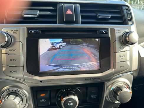 Used 2018 Toyota 4Runner SR5 image 15